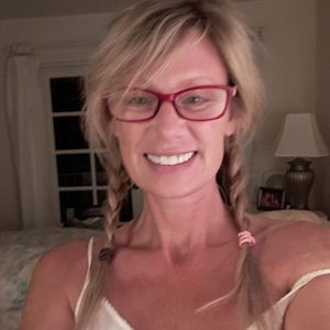 Meet your Posher, Deborah